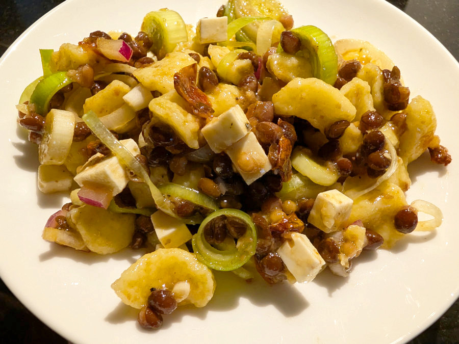 Spätzle-Salat auf die Schnelle